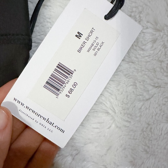 NWT- WeWoreWhat x Revolve Solid Black Biker Shorts - Picture 4 of 11